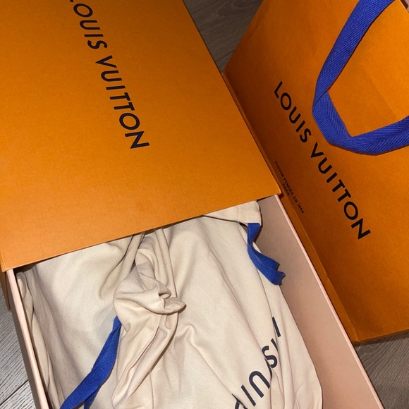 COPY - Louis Vuitton Archlight Sneaker - Picture 3 of 7